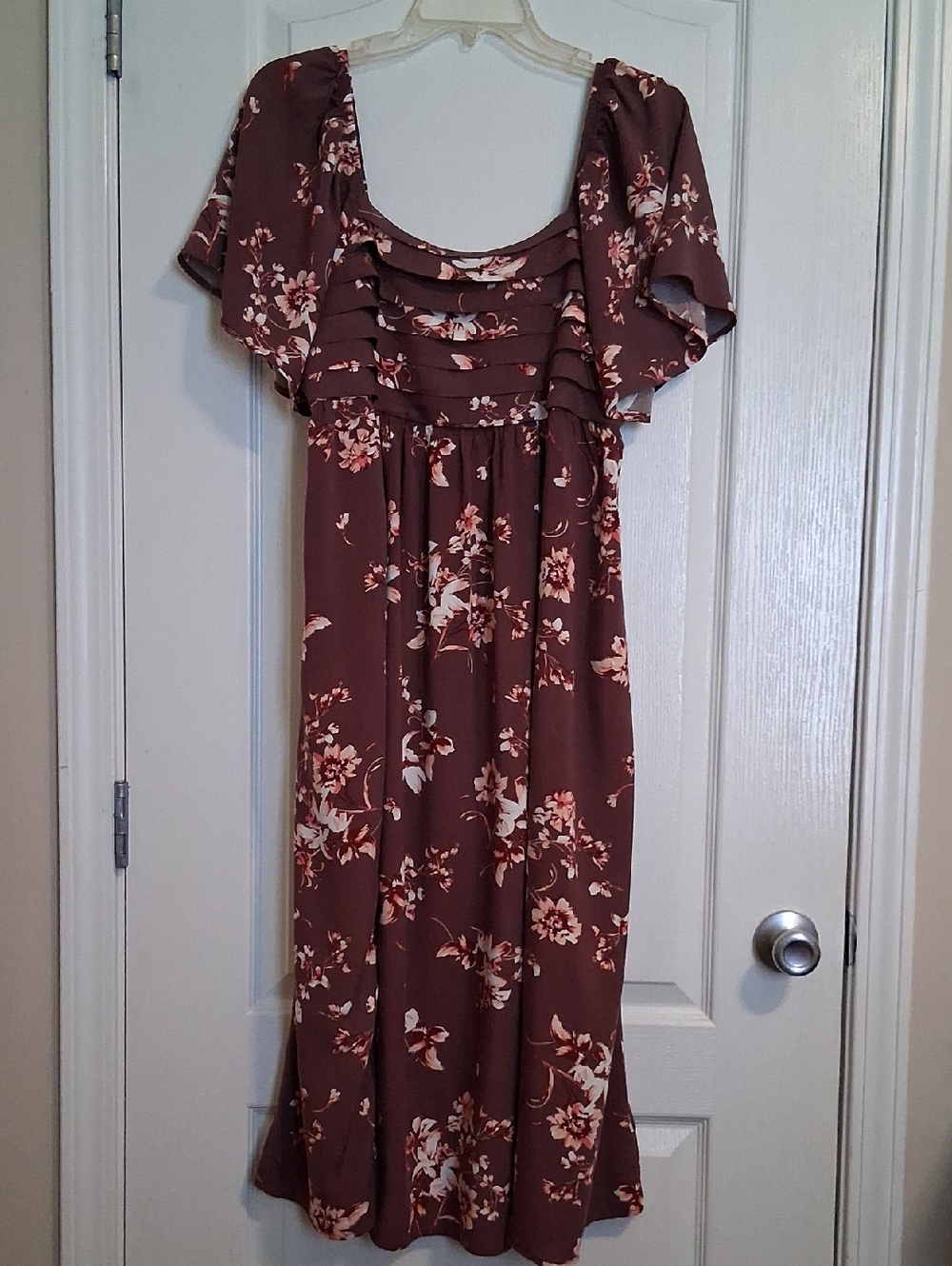 Maurices Floral Maxi Dress in Dusty Mauve and Cream